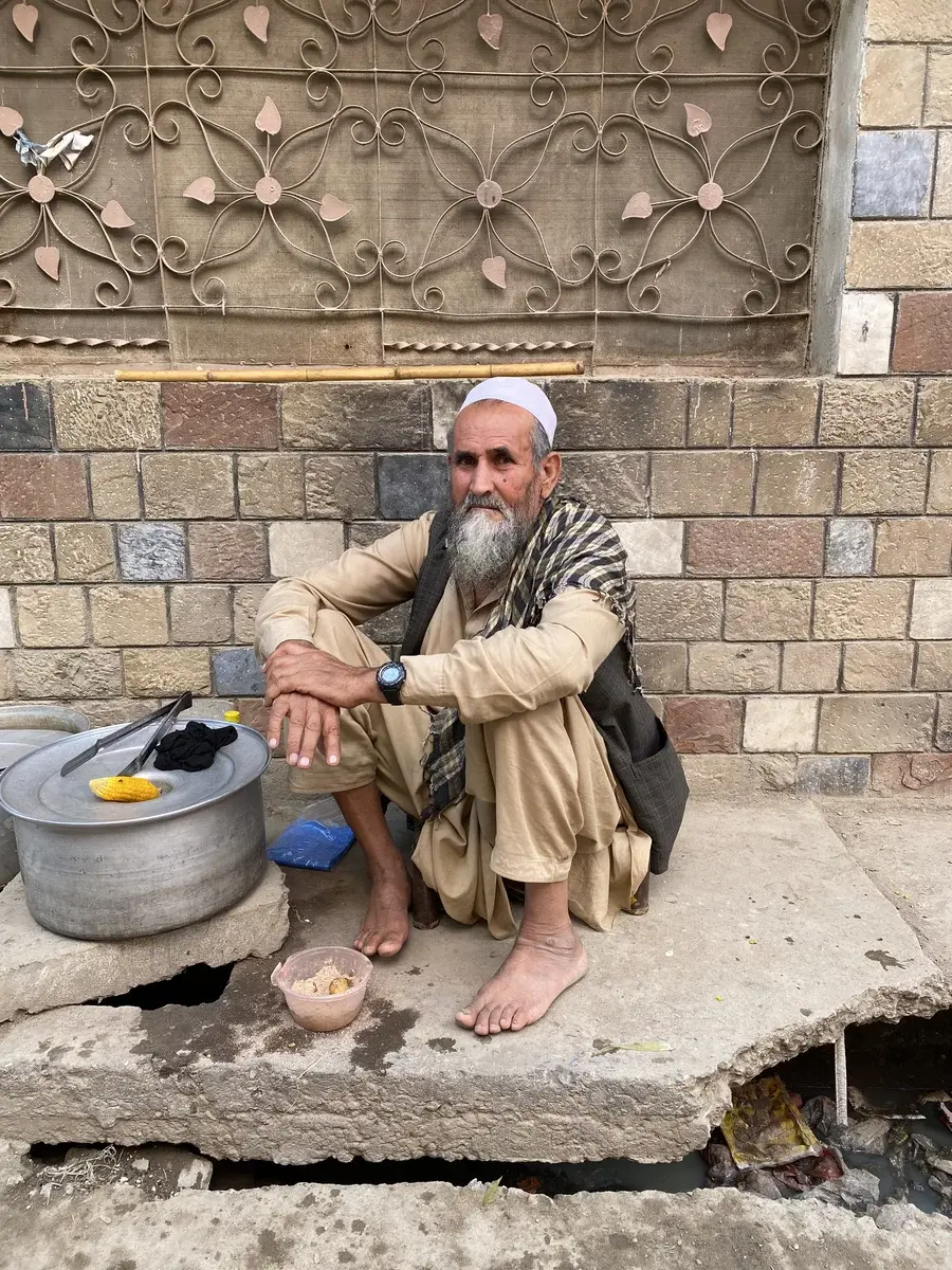 Economy: "Muaashi Khudmukhtari."